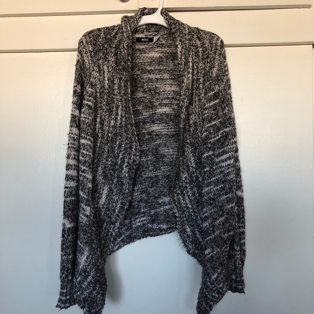 BDG sweater JACKET PEFECT FOR WINTER